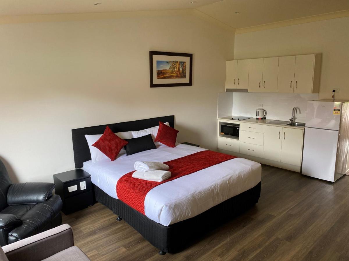 Emerald Explorers Inn Luaran gambar