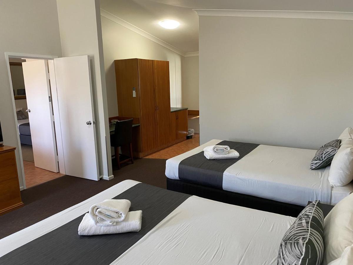 Emerald Explorers Inn Luaran gambar