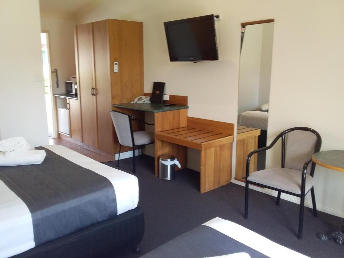 Emerald Explorers Inn Luaran gambar