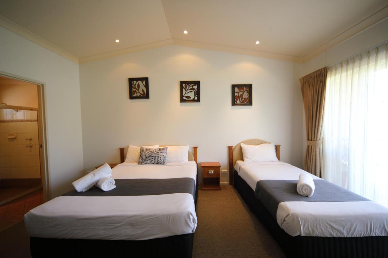 Emerald Explorers Inn Luaran gambar