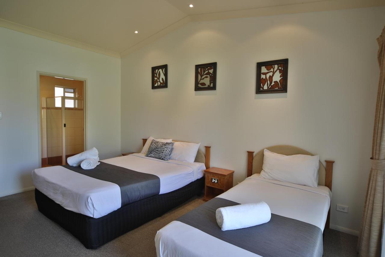 Emerald Explorers Inn Luaran gambar