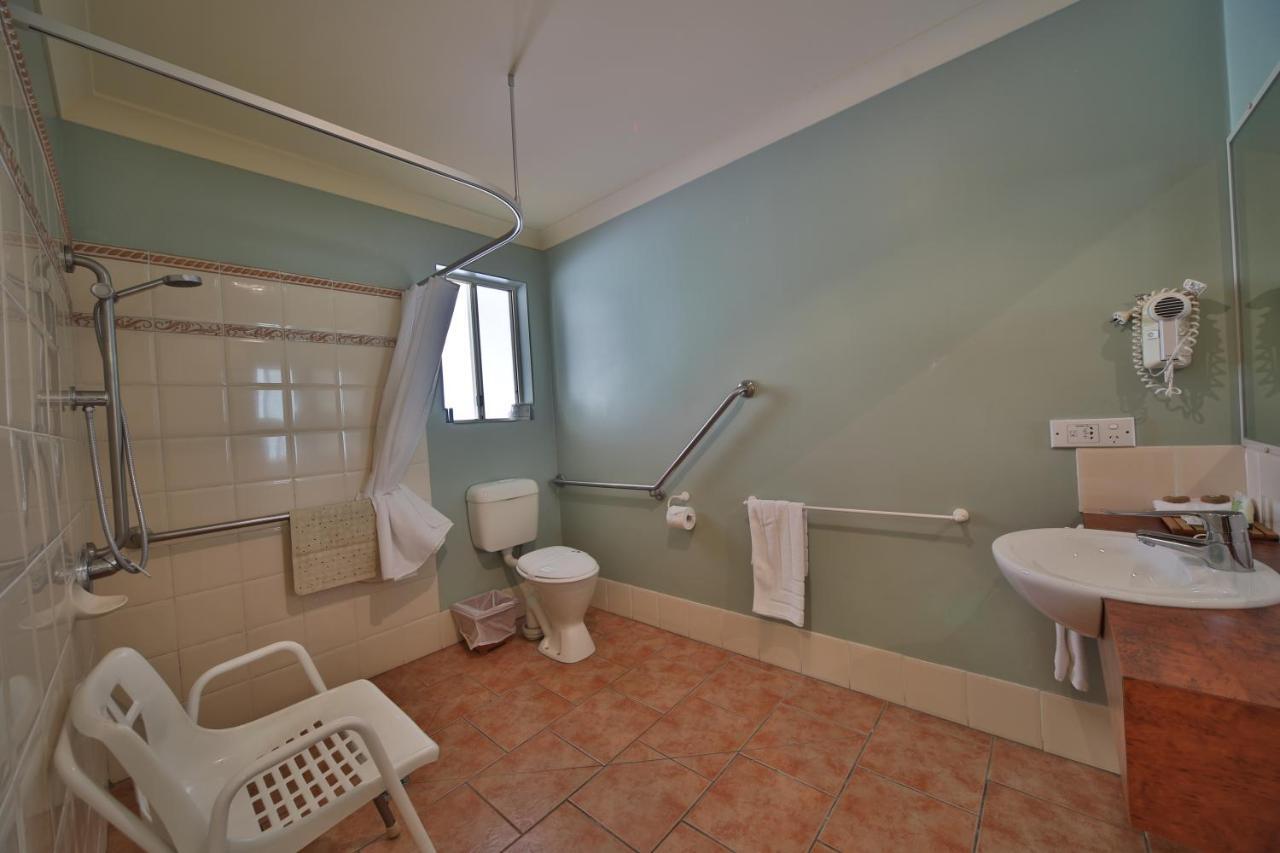 Emerald Explorers Inn Luaran gambar