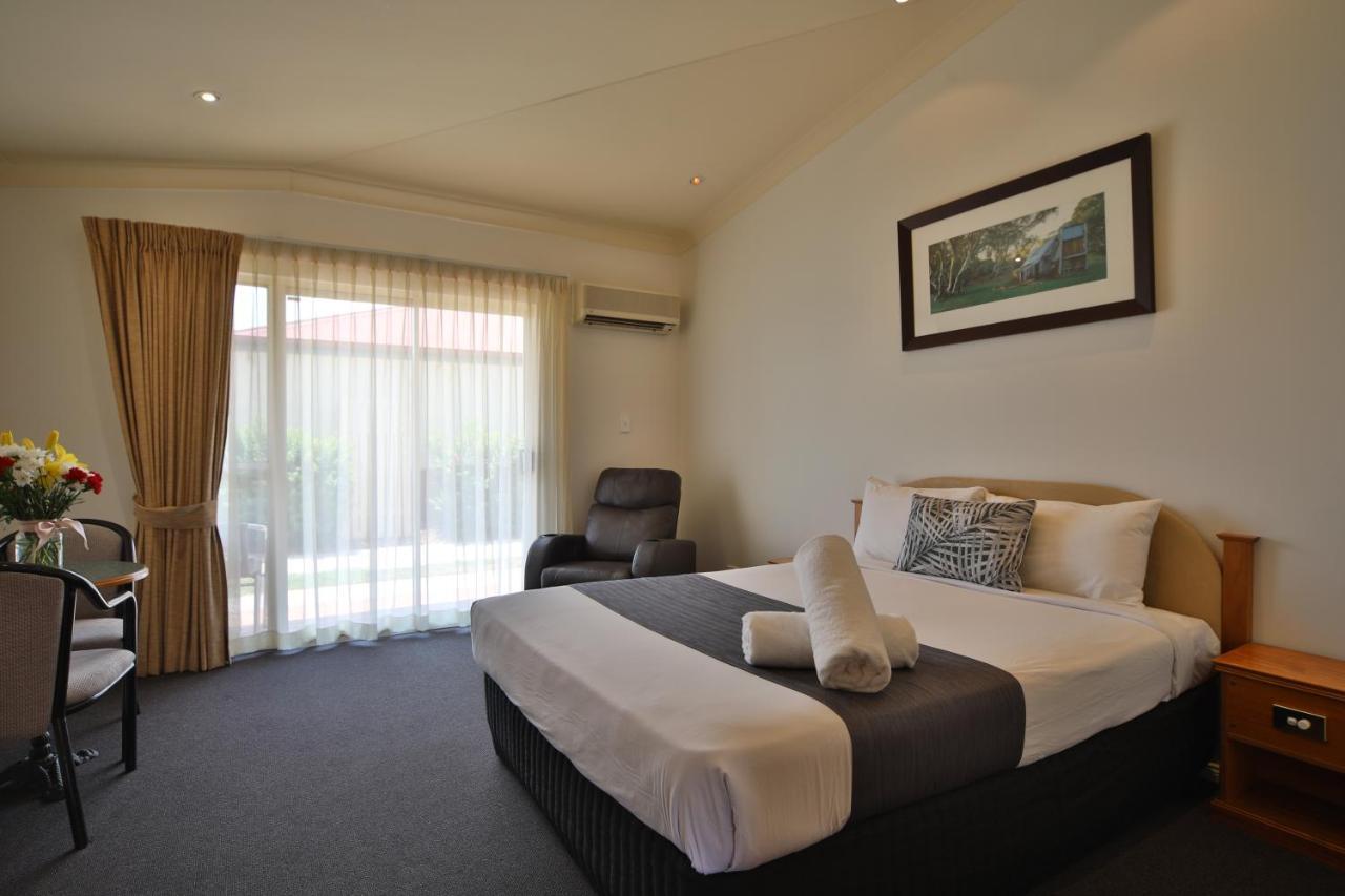 Emerald Explorers Inn Luaran gambar